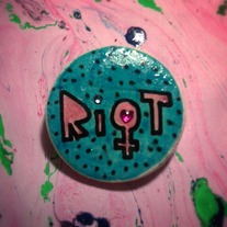 RI♀T - badge