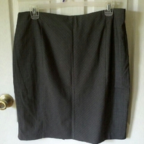 New York & Company Grey Pencil Skirt Sz 18
