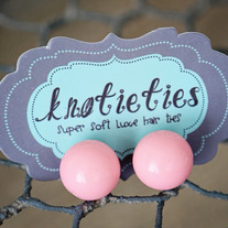 knotiegumball earring - bubblegum
