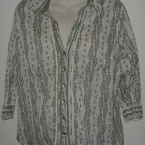 Creme/Green Cotton Shirt With Collar-Duo Maternity Size Large