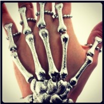 Silver Skullhand Bracelet