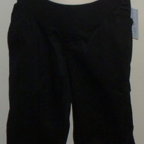 Black Capris-NEW-Duo Maternity Size Large  03148