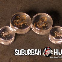 Scorpion Inlay Resin Saddle Plug