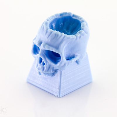 Baby blue skull keycap