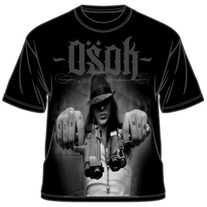 Kiss Me Men's T-Shirt