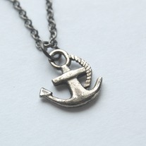 Anchor necklace - Thumbnail 1