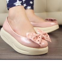Zapatillas Plataforma rosa,fucsia o  verde \ Platform Senakers pink,fucsia or green LS105