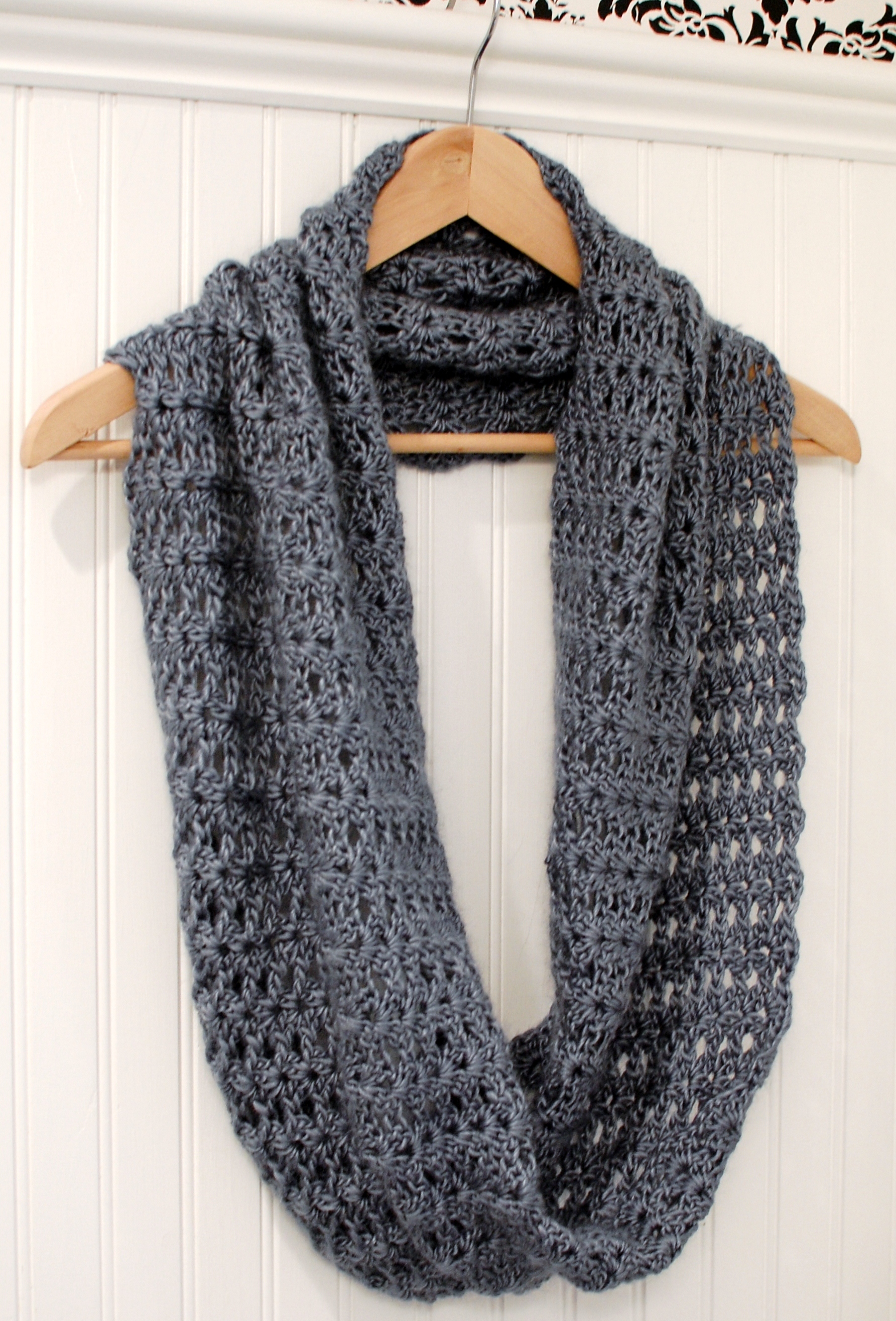 crochet-pattern-mobius-infinity-scarf-wrap-includes-instructions