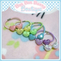 Tiny Treat Ponytail Elastic - Heart Beads