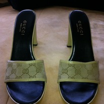 Gucci Lime Green Mule (Size39) US 9