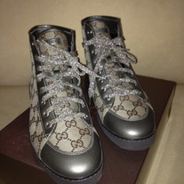 orig.GUCCI SOFT METALLIC BEIGE EBONY 8 1/2