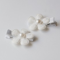 White flower clip