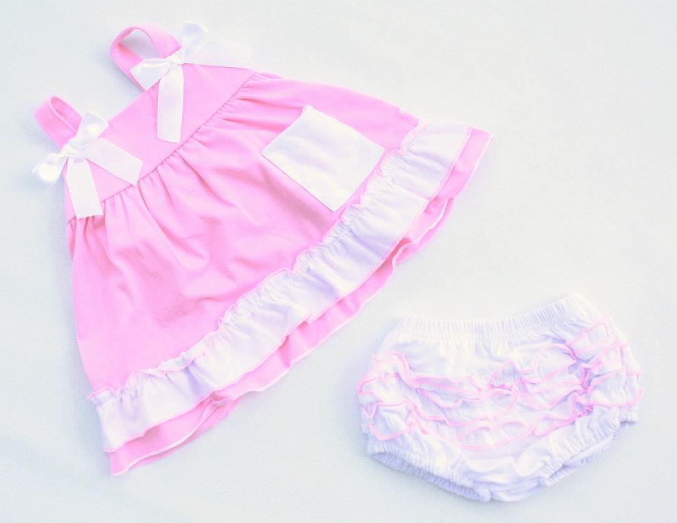Pink_white_love_baby_swing_set_and_ruffle_bloomers_original