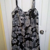 New York & Company Black White and Grey Dress Sz 18