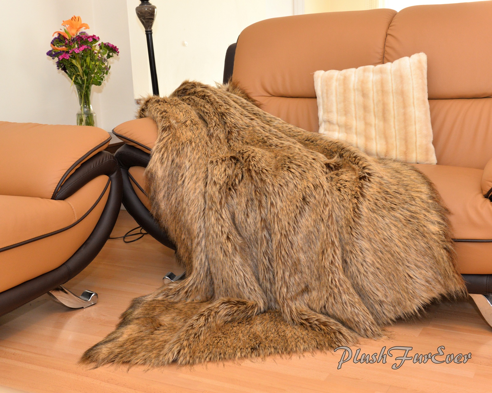 New Grizzly Bear Faux Fur Contemporary Home Accent Blankets