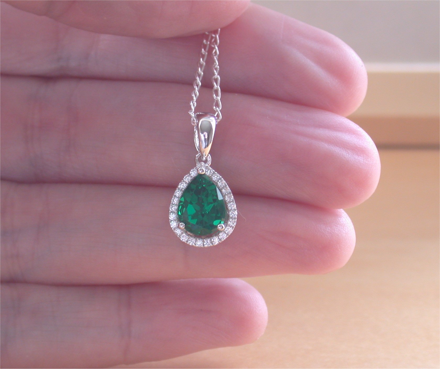 925 Emerald (Lab Created) Pear Pendant & 18" Silver Chain/Emerald
