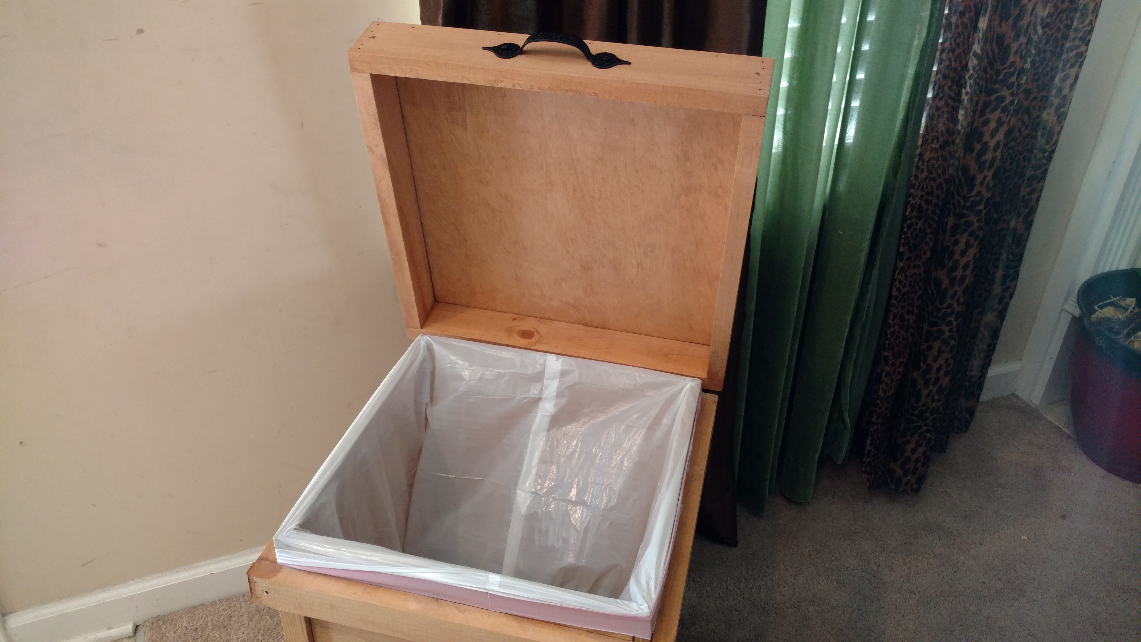 Solid Wood 13 Gallon Kitchen Trash Can Garbage Can Trash Bin