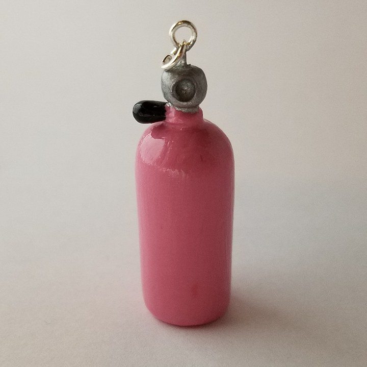 pink scuba tank