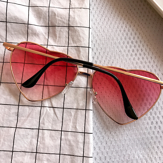 vintage heart glasses