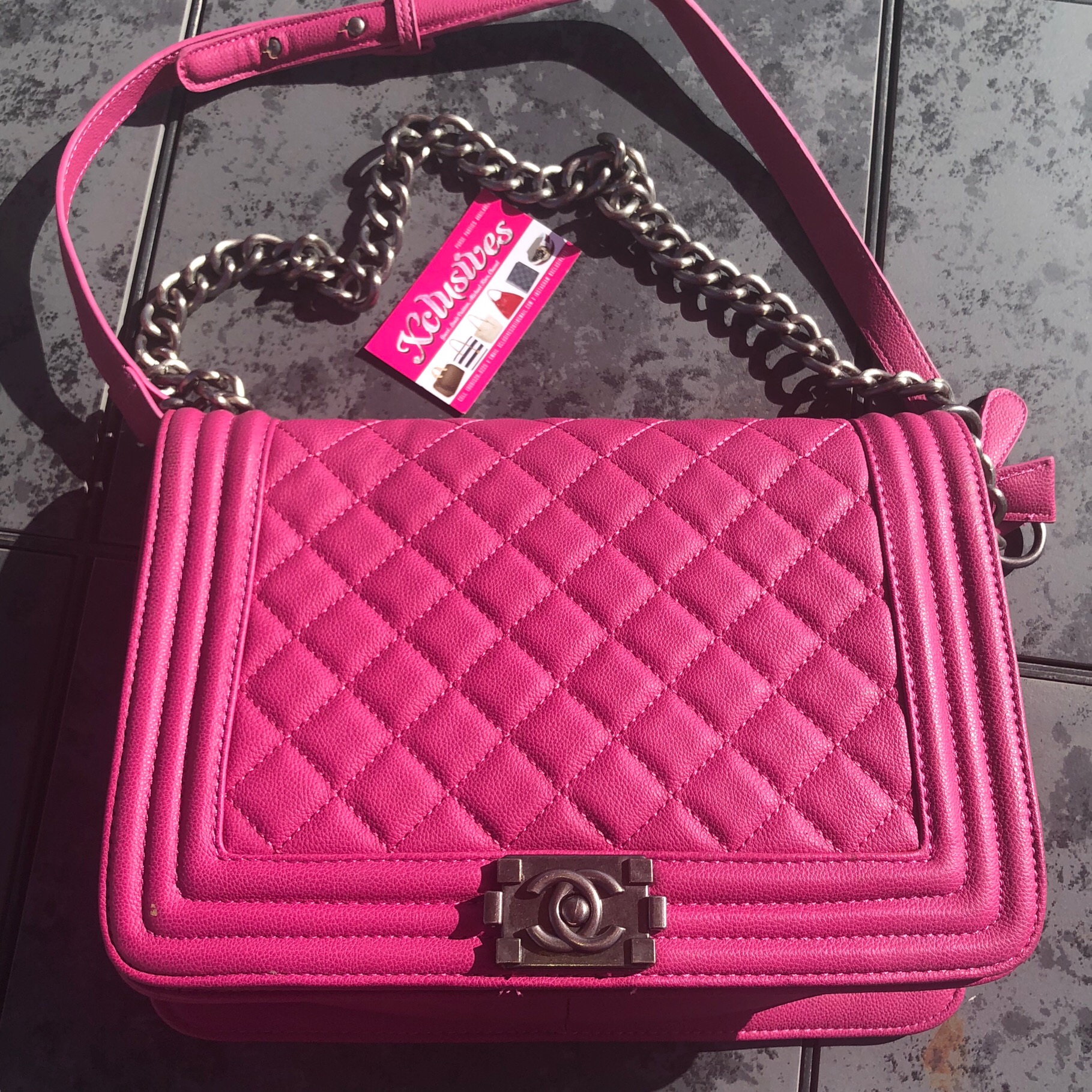 chanel le boy pink