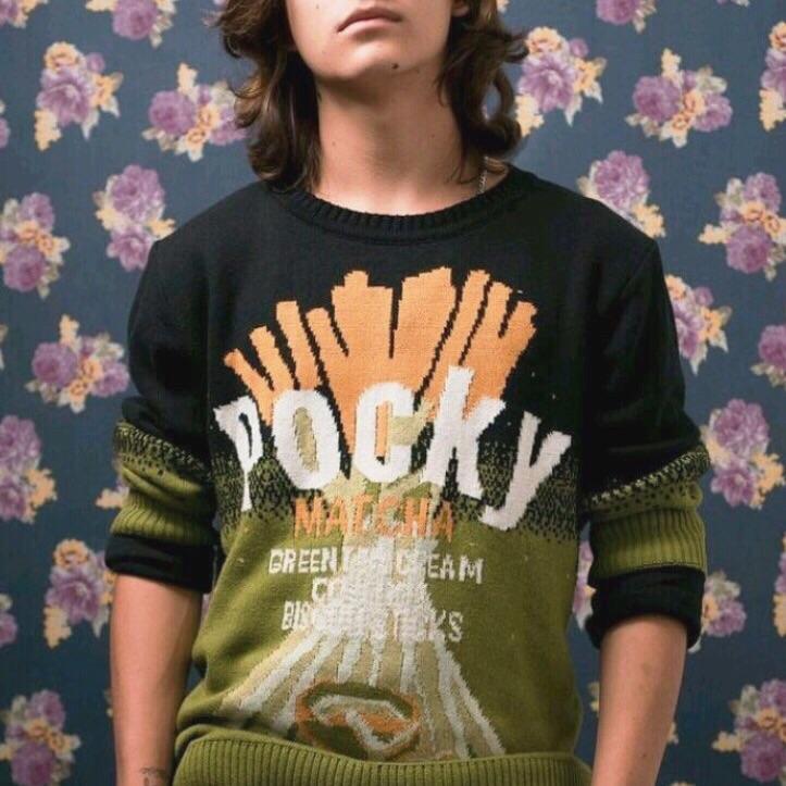 pocky sweater