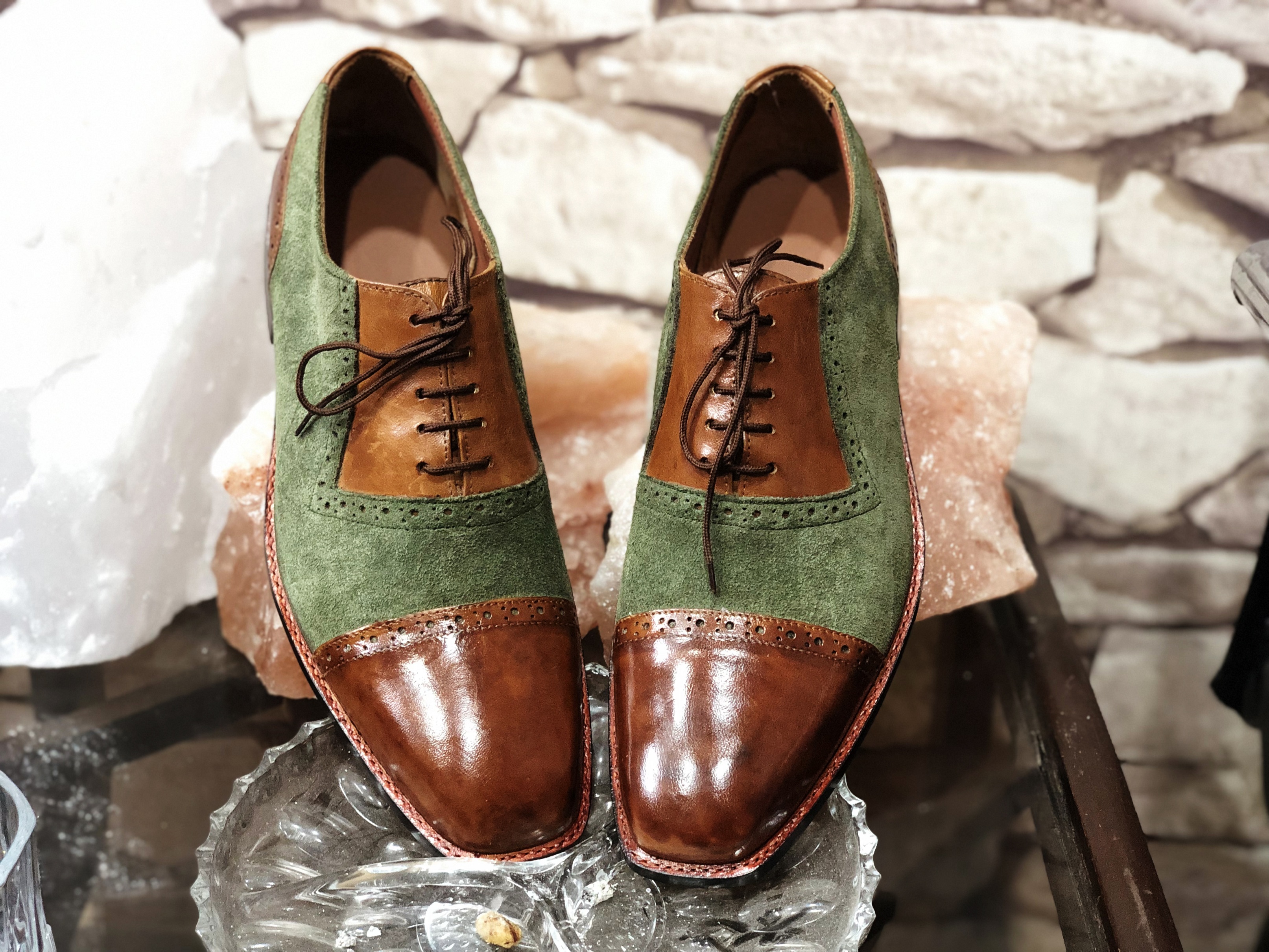 cap toe lace up shoes